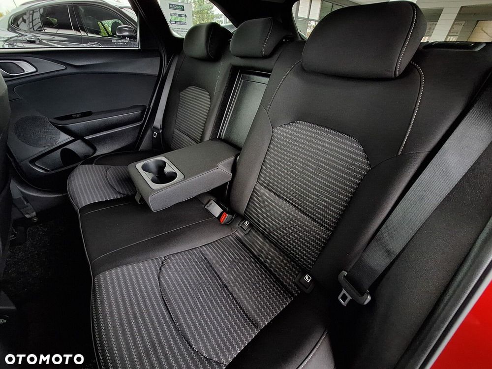 Kia Ceed 1.5 T-GDI M DCT - 19