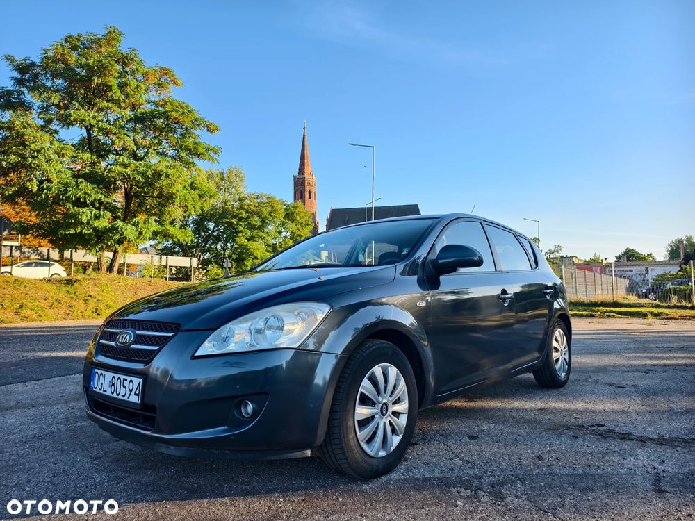 Kia Ceed - 3