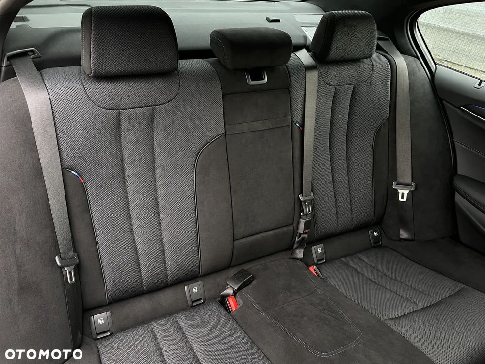 BMW Seria 5 520d xDrive MHEV M Sport sport - 23