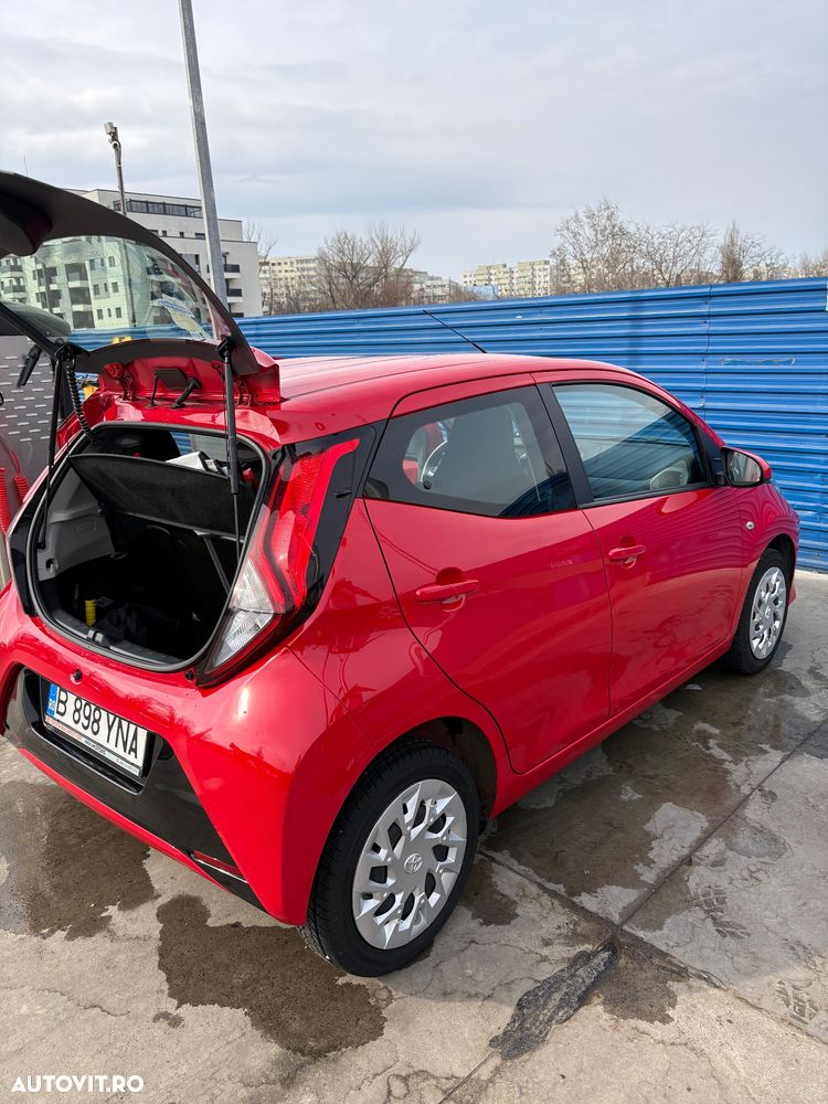 Toyota Aygo 1.0 VVY-I 5 usi X-connect - 11