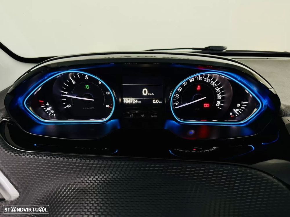 Peugeot 2008 1.6 BlueHDi Allure - 45