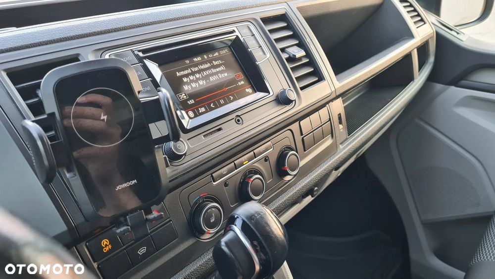 Volkswagen Transporter T6 - 16