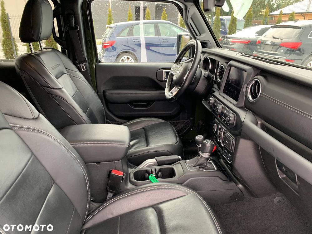 Jeep Wrangler Unlimited 3.6 Automatik Sahara - 12