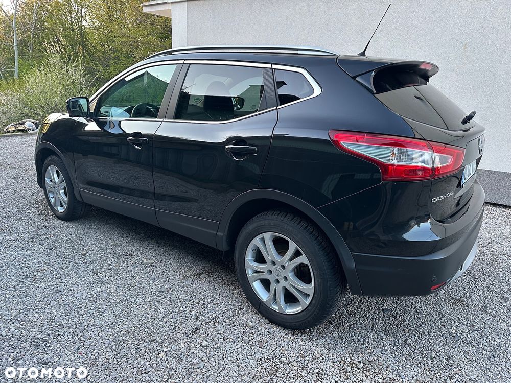 Nissan Qashqai - 25