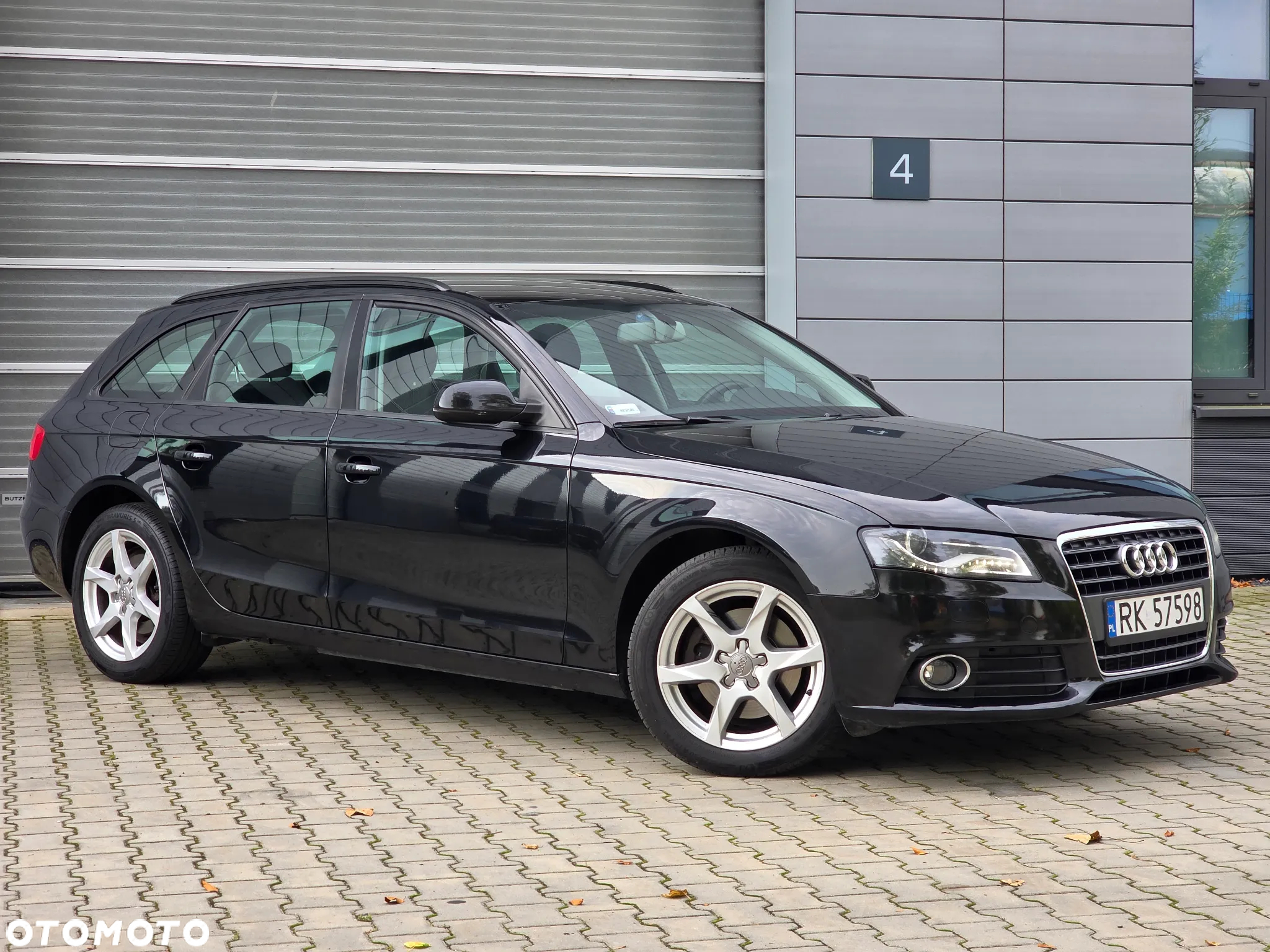 Audi A4 Avant 2.0 TDI DPF Ambition - 12