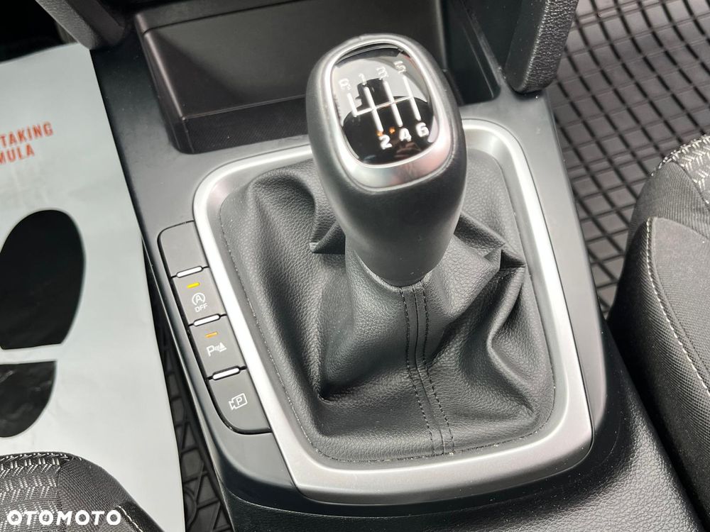 Kia Ceed 1.5 T-GDI M - 23