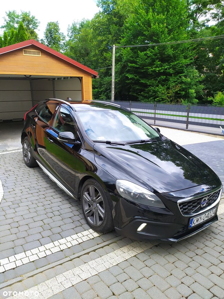 Volvo V40 Cross Country - 1