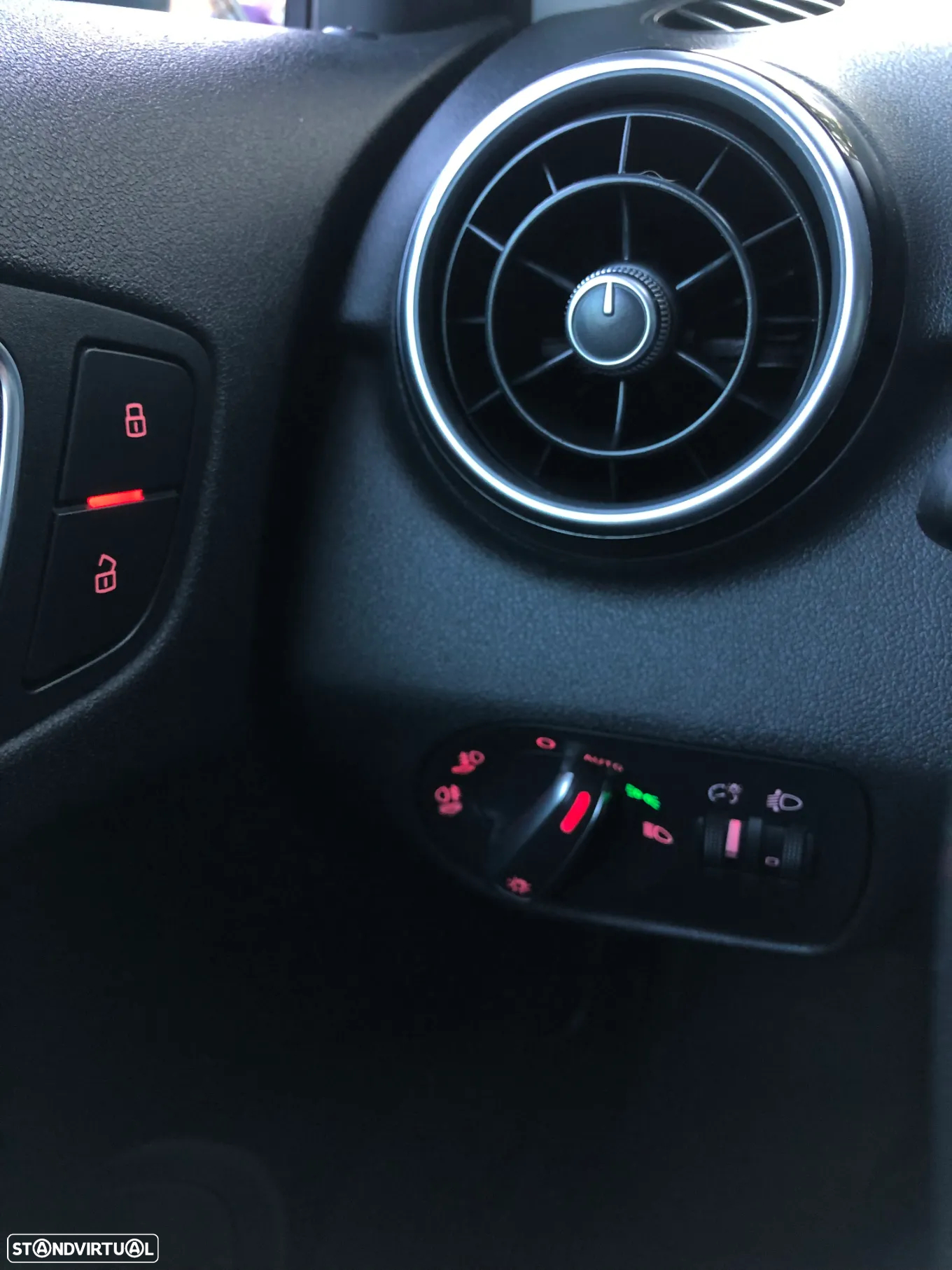 Audi A1 1.4 TFSI 119g S tronic Ambition - 12