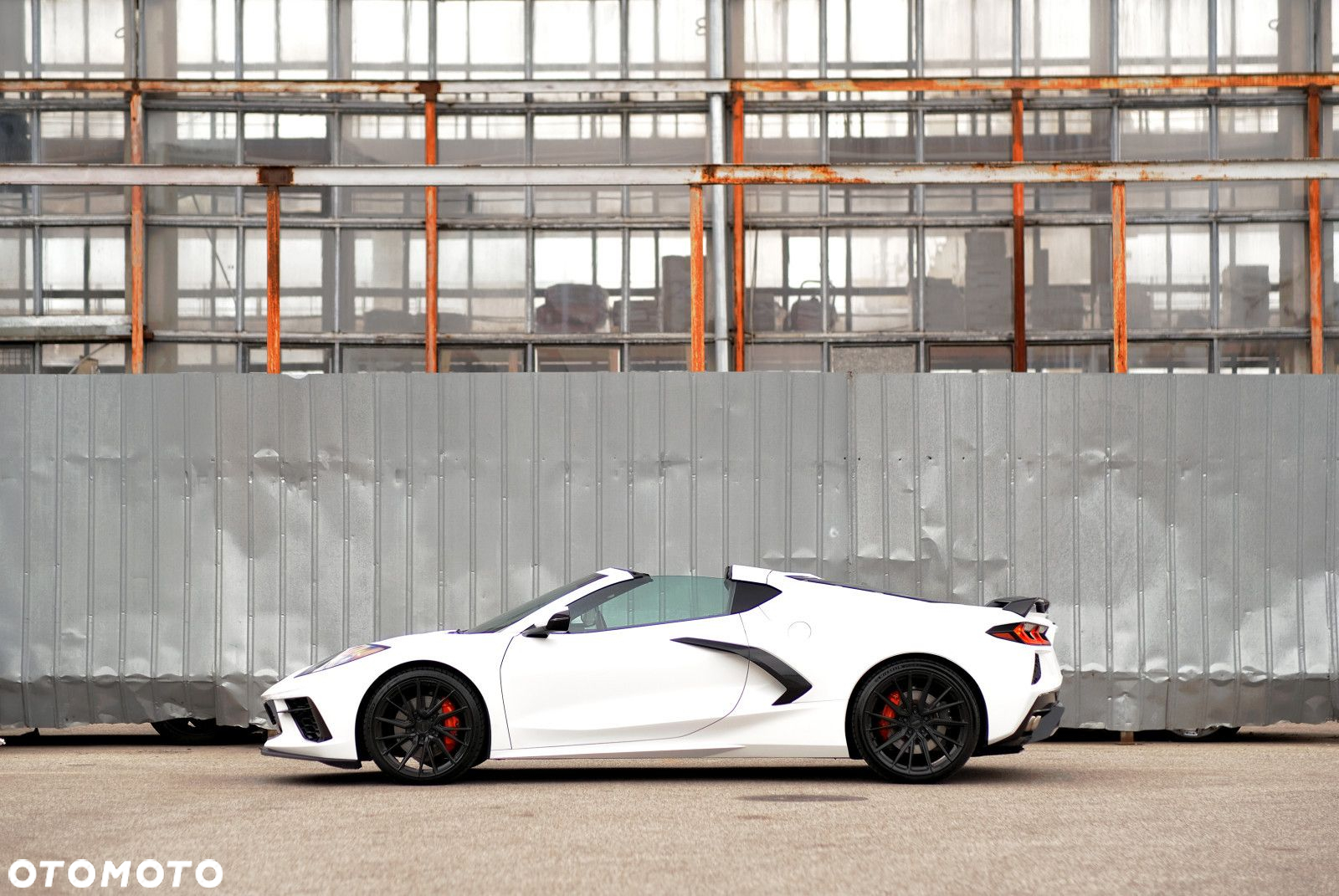 Chevrolet Corvette - 14