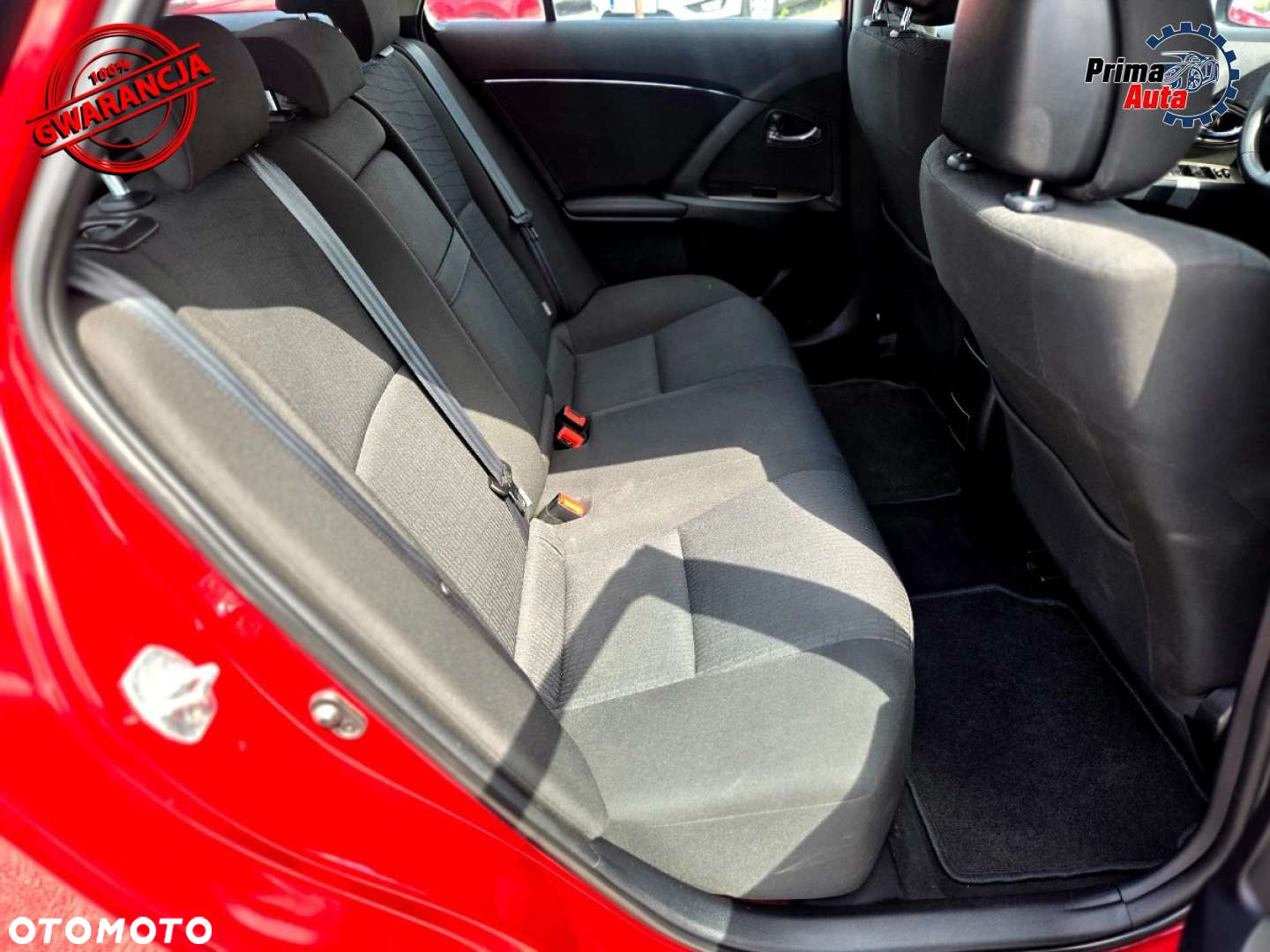 Toyota Avensis 1.8 Active - 31