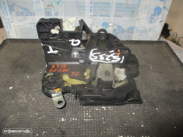 Fecho 825034213RC DACIA LOGAN 2 MCV FASE 1 2013 1.2I 75CV 5P BRANCA TESQ MANUAL - 1