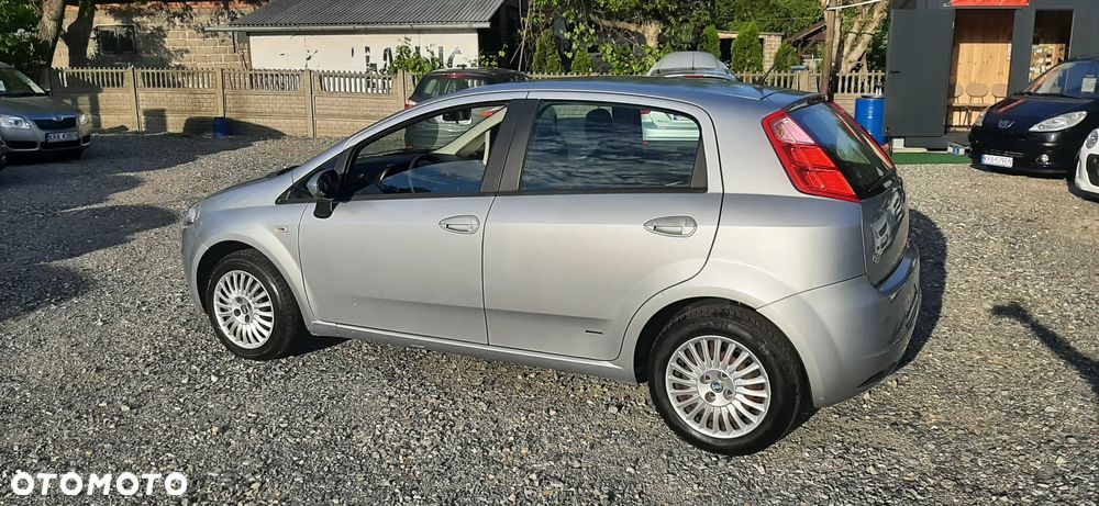 Fiat Grande Punto - 5