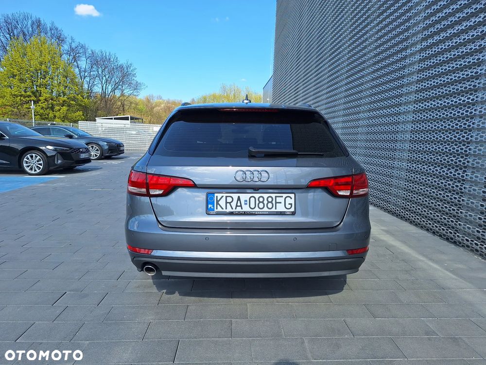 Audi A4 Avant 2.0 TDI S tronic - 11