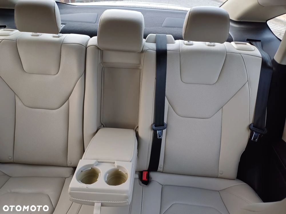 Ford Fusion 2.0 EcoBoost Titanium - 20