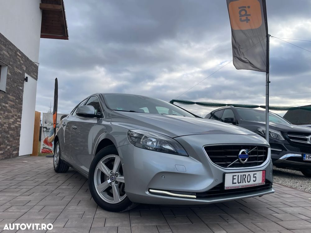 Volvo V40 - 10