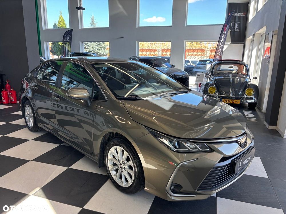 Toyota Corolla - 6