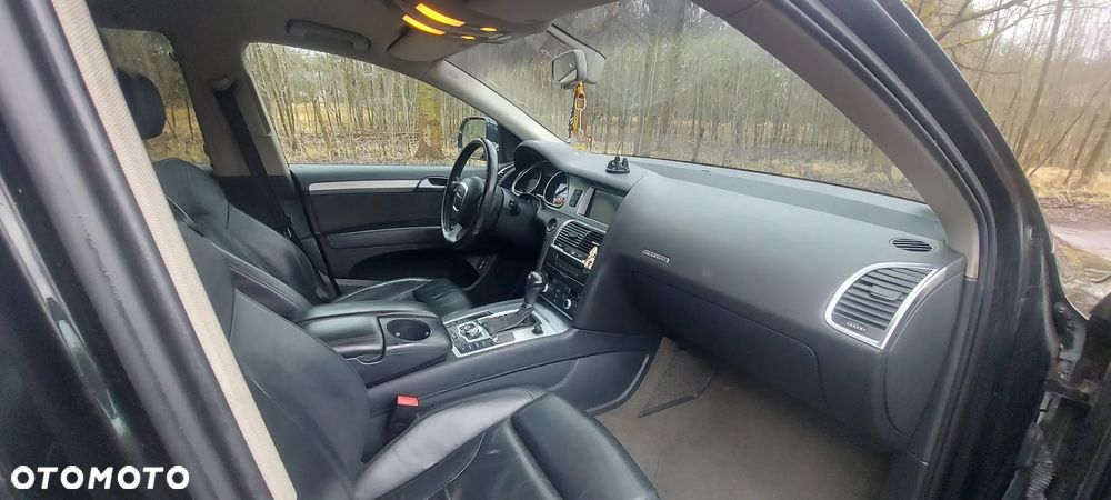 Audi Q7 - 10