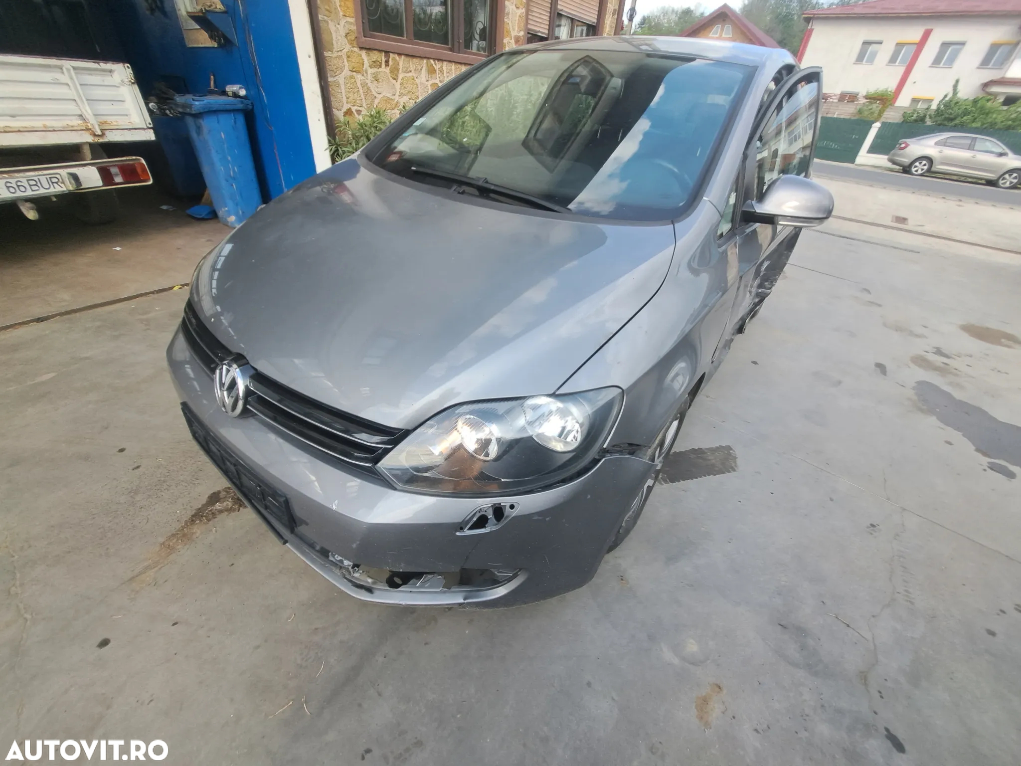 Dezmembram Volkswagen Golf 6 Plus 2.0 CBDC 2011 - 9