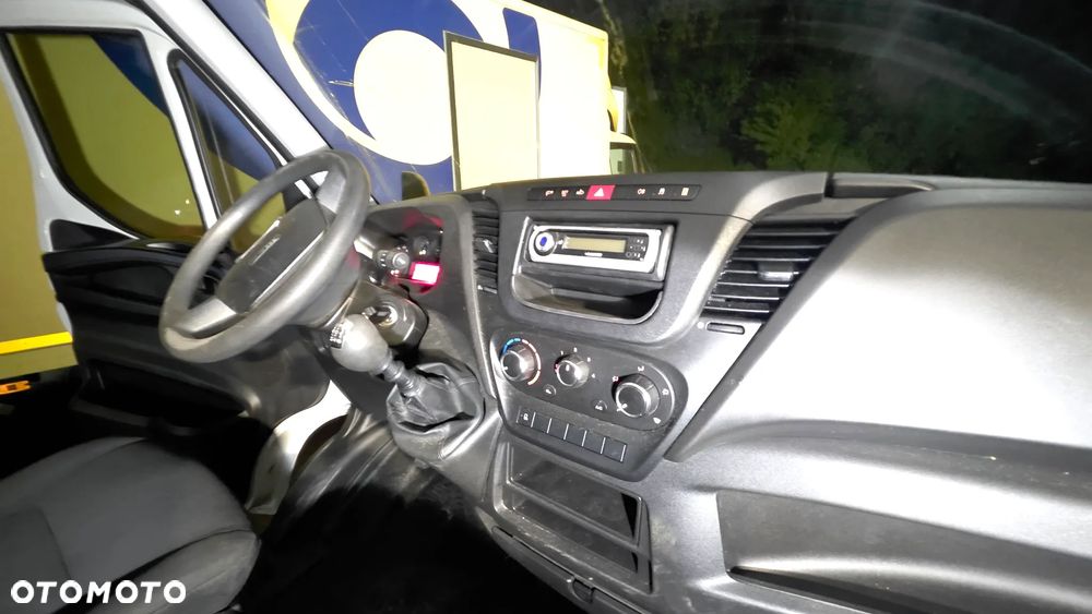 Iveco Daily 35C15 - 13