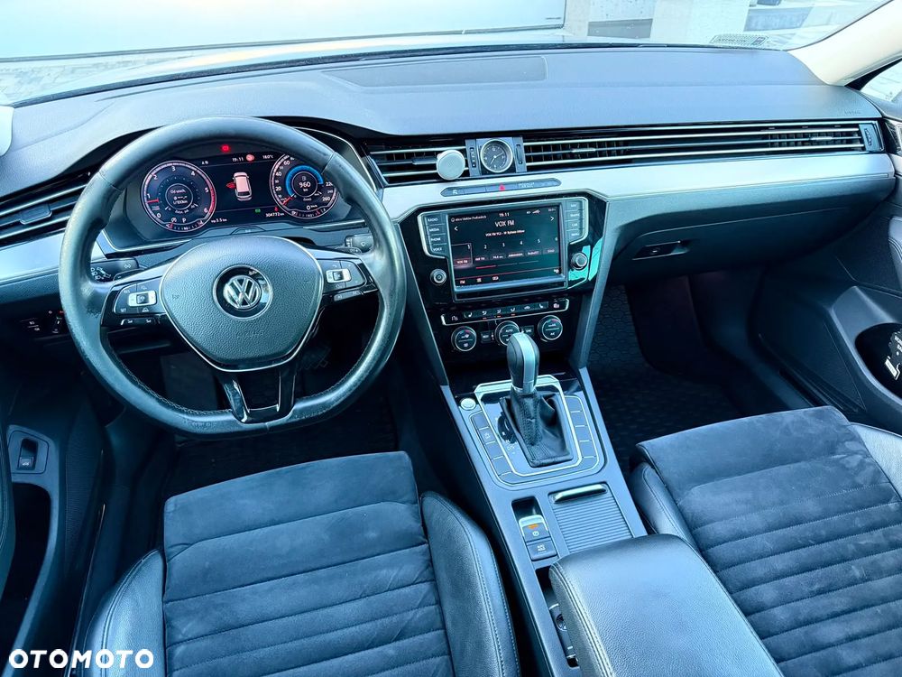 Volkswagen Passat 2.0 TDI BMT Highline DSG - 17