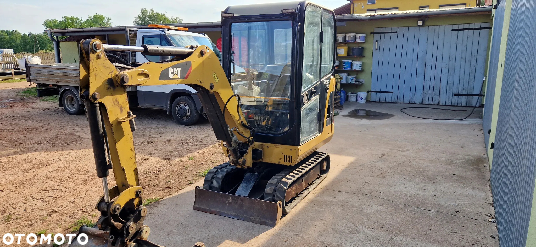 Caterpillar 301.6C - 4