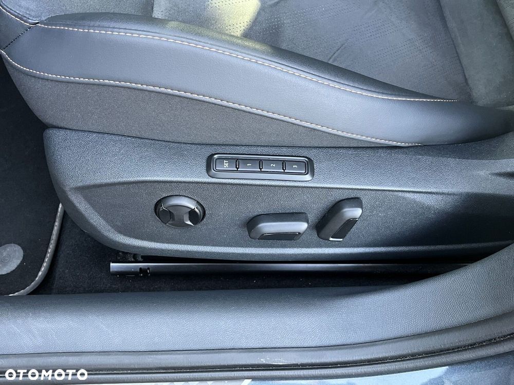 Cupra Formentor 1.5 eTSI mHEV DSG - 37