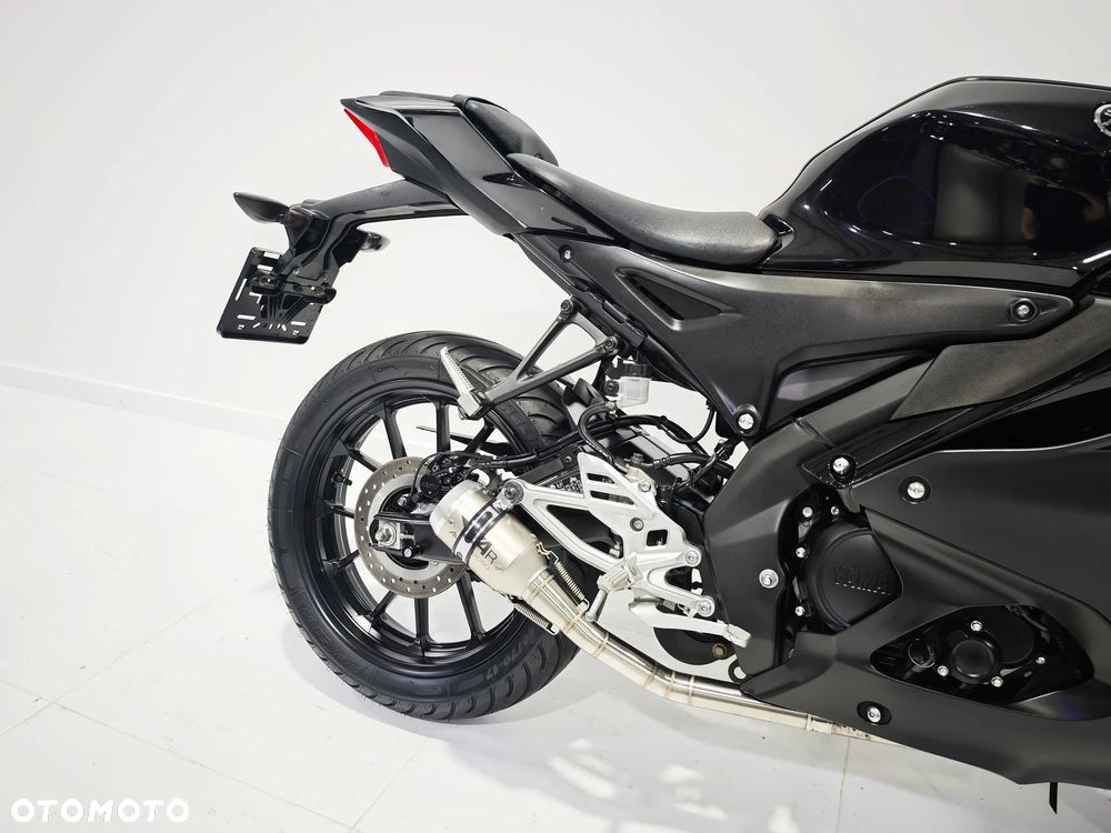 Yamaha YZF - 9