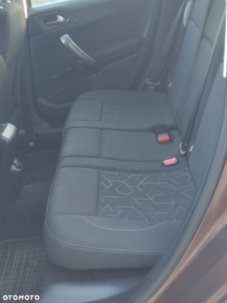 Peugeot 2008 1.4 HDi Active - 16