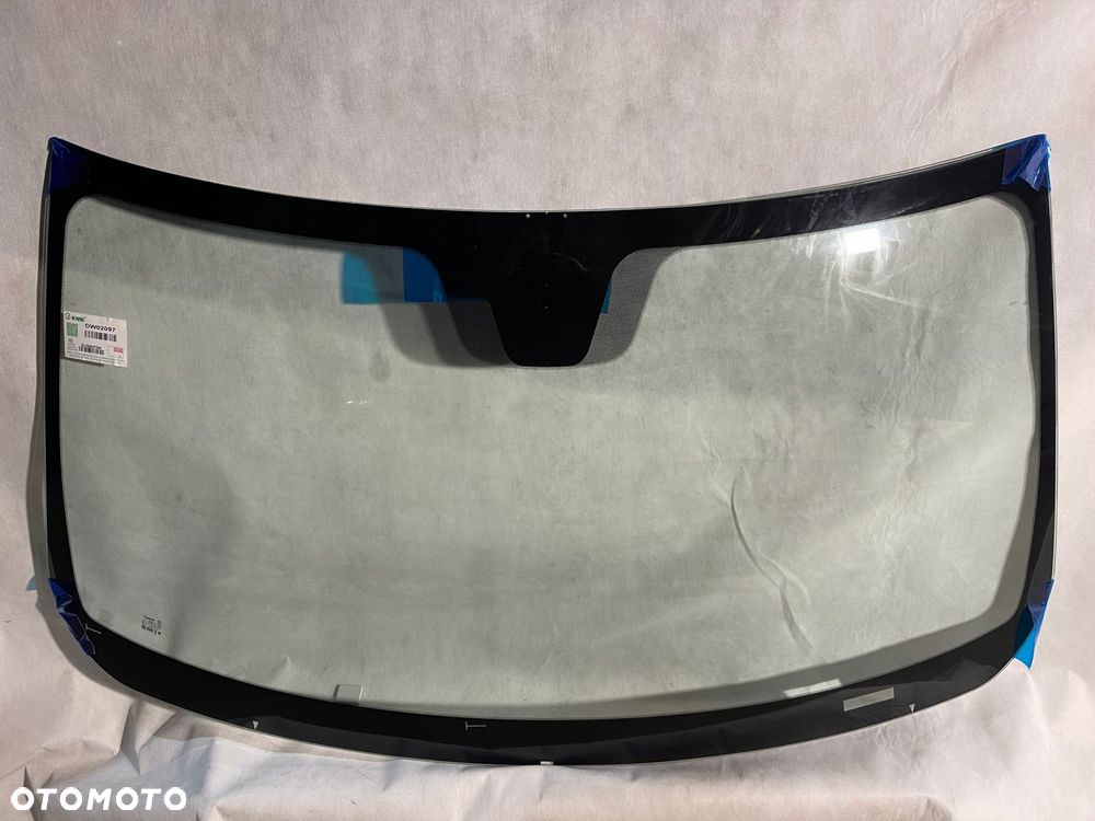 dodge ram 1500 / 2500 / 3500 pickup szyba przednia po 2013- - 1