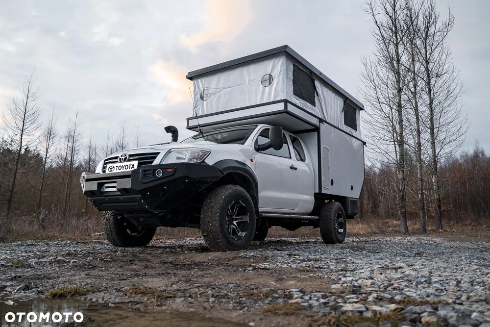 Toyota Hilux 4x4 Extra Cab - 1