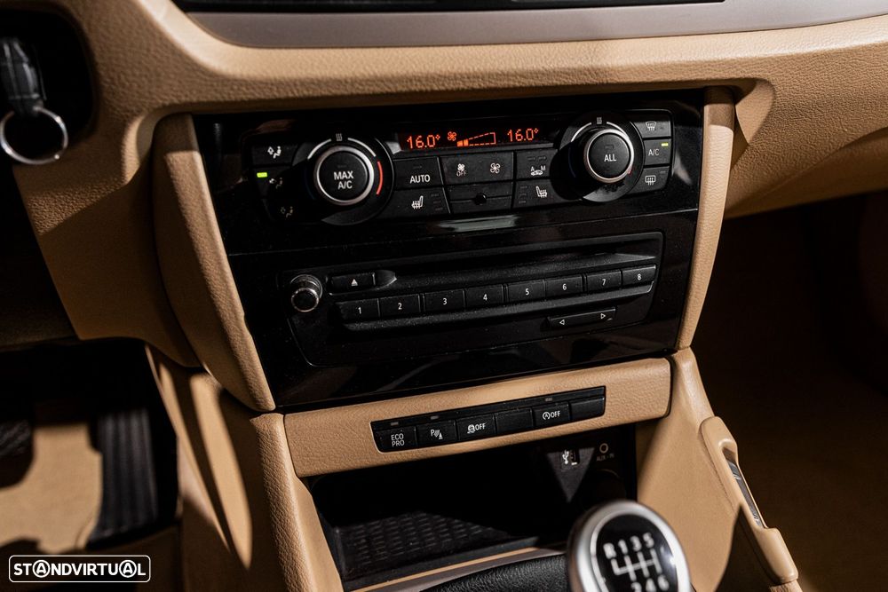 BMW X1 16 d sDrive - 17