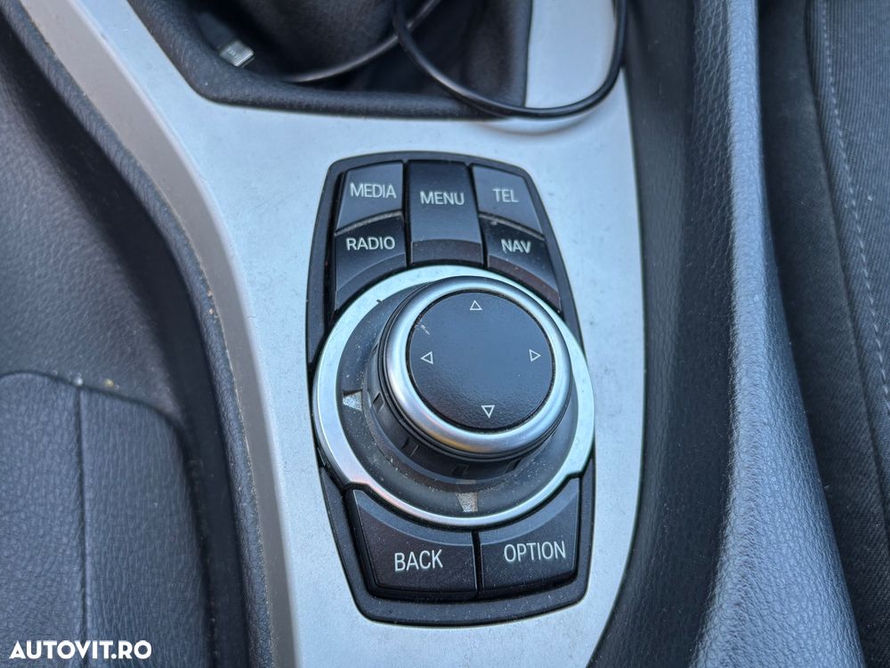 BMW X1 sDrive18d - 13