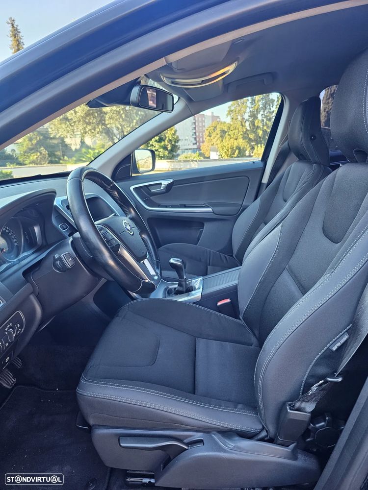 Volvo XC 60 2.0 D4 Dynamic Edition - 14
