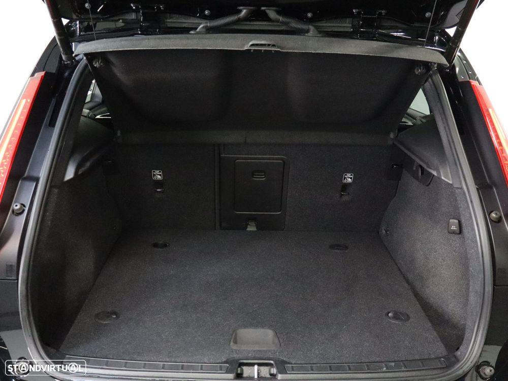 Volvo XC 40 1.5 T4 PHEV Core - 23