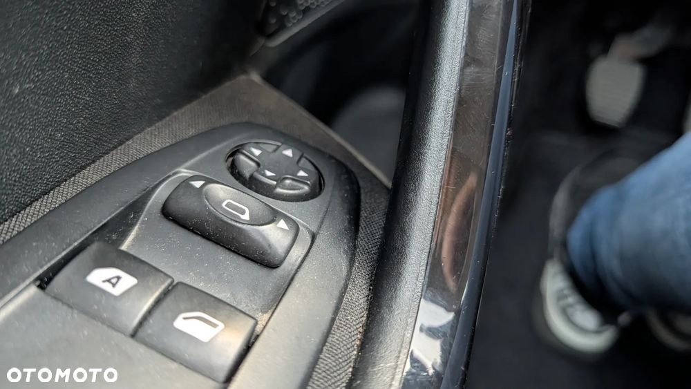 Peugeot 208 82 PureTech Style - 16