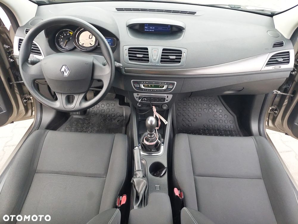 Renault Megane 1.6 16V 110 Paris - 12