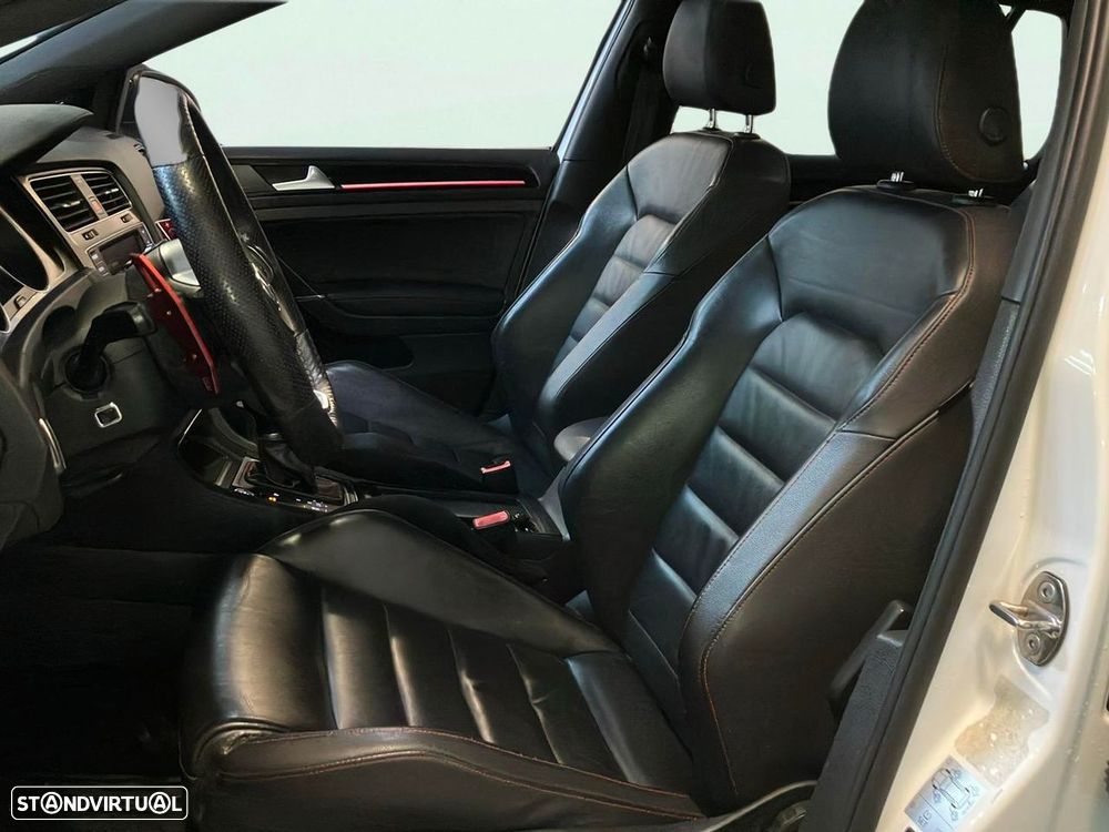 VW Golf 2.0 TSI GTI DSG Performance - 15