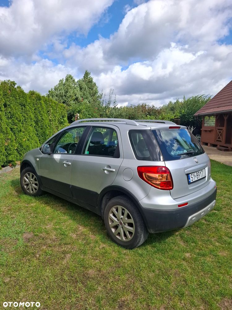 Fiat Sedici 1.6 16V 4x4 Emotion - 1