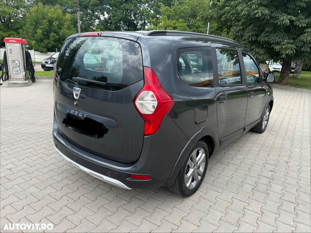 Dacia Lodgy 1.2 TCe Stepway - 2