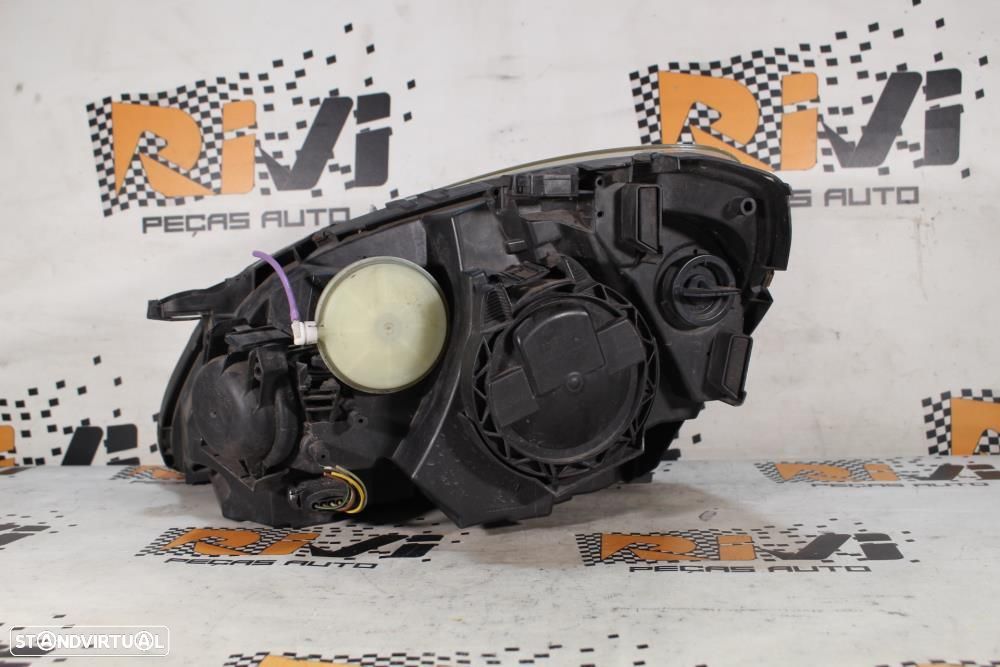 Ótica / Farol Direito Mercedes-Benz B-Class (W245)  A1698208061 / 0301 - 6