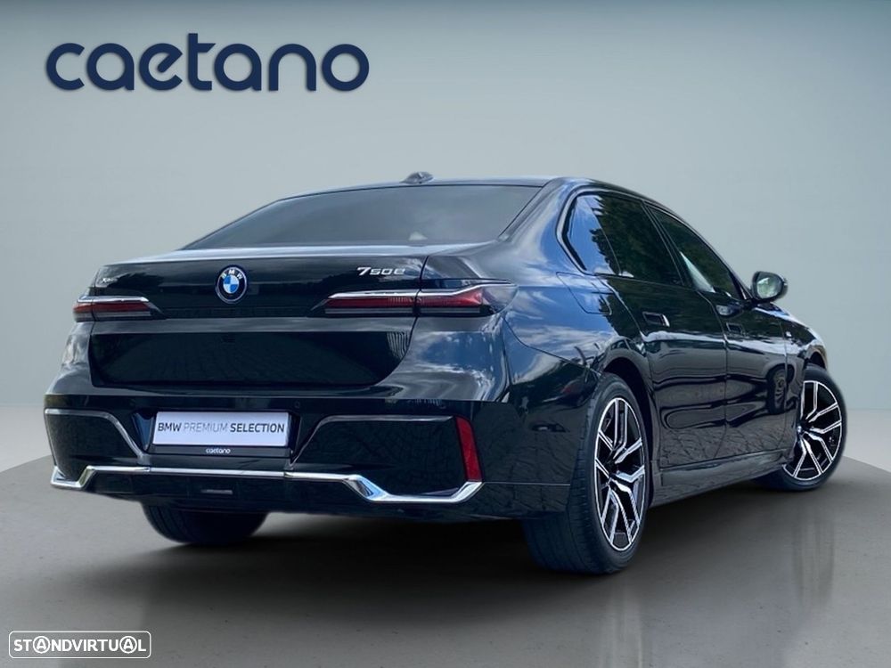 BMW 750 750e xDrive Pack Desportivo M - 2