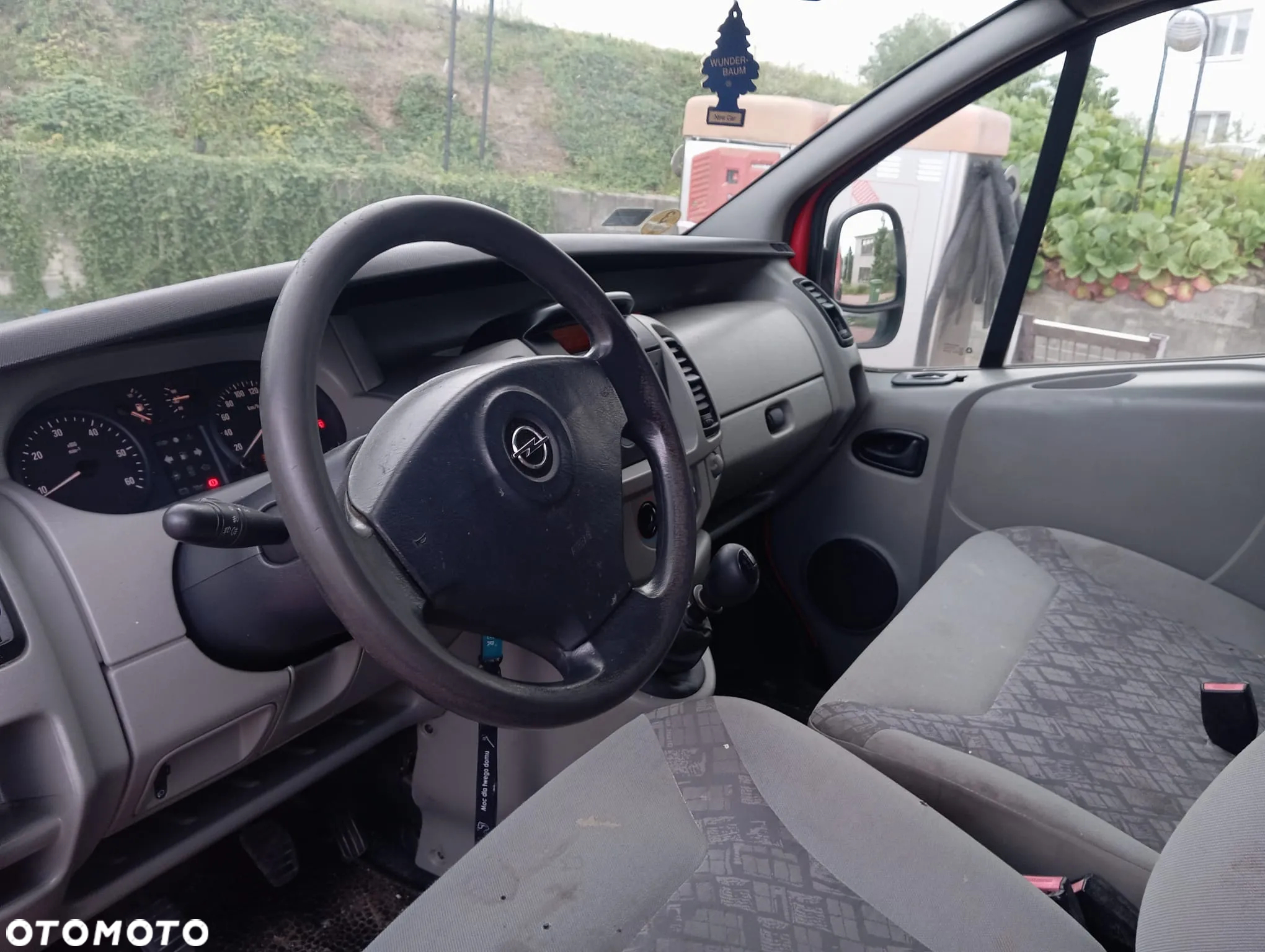 Opel Vivaro - 11