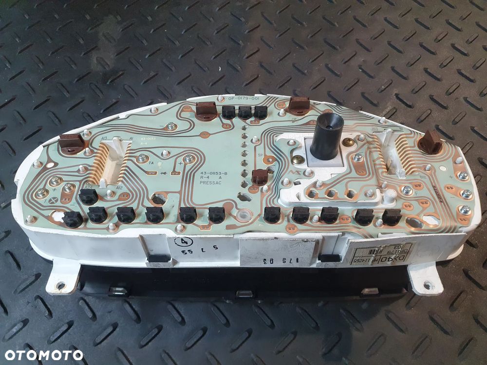 LICZNIK PRĘDKOŚCIOMIERZ MITSUBISHI CARISMA MR114265 BENZYNA EUROPA - 3