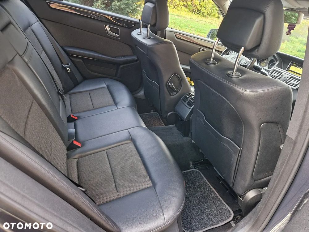Mercedes-Benz Klasa E 200 BlueEFFICIENCY 7G-TRONIC Avantgarde - 20