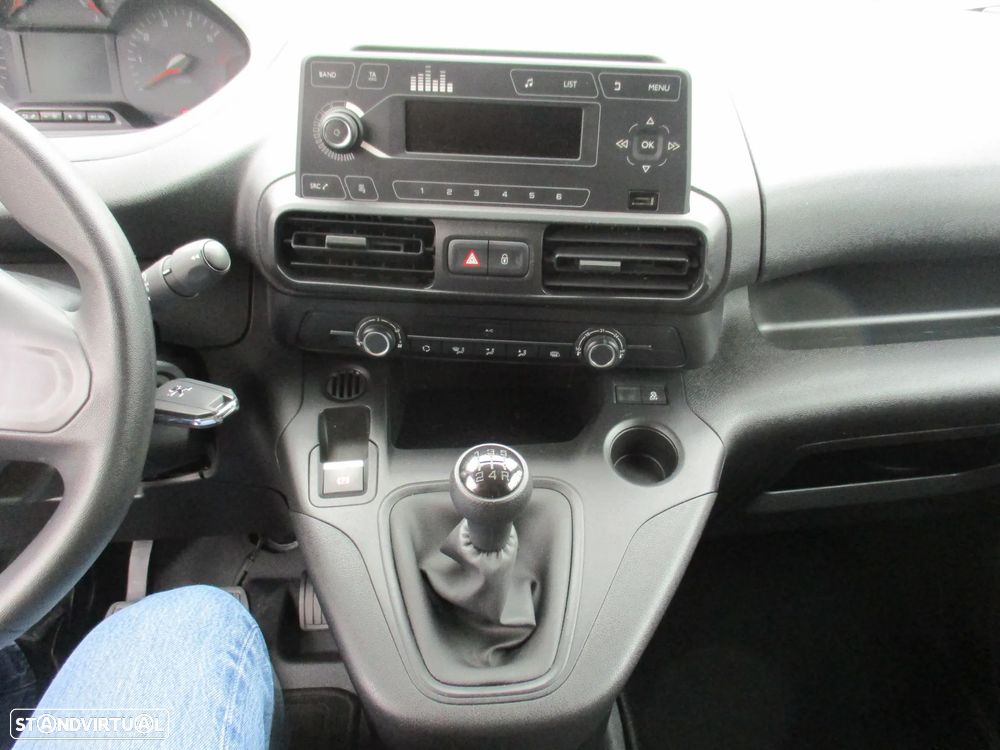 Peugeot PARTNER - 13