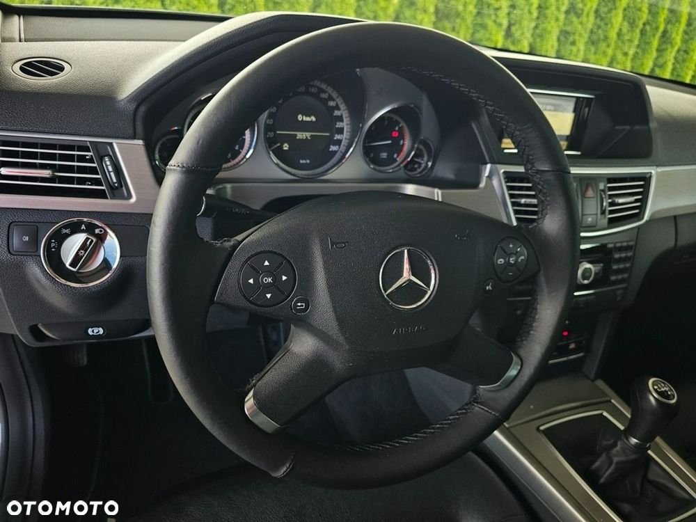 Mercedes-Benz Klasa E - 13
