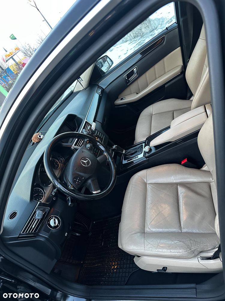 Mercedes-Benz Klasa E 200 CDI DPF BlueEFFICIENCY Automatik - 8