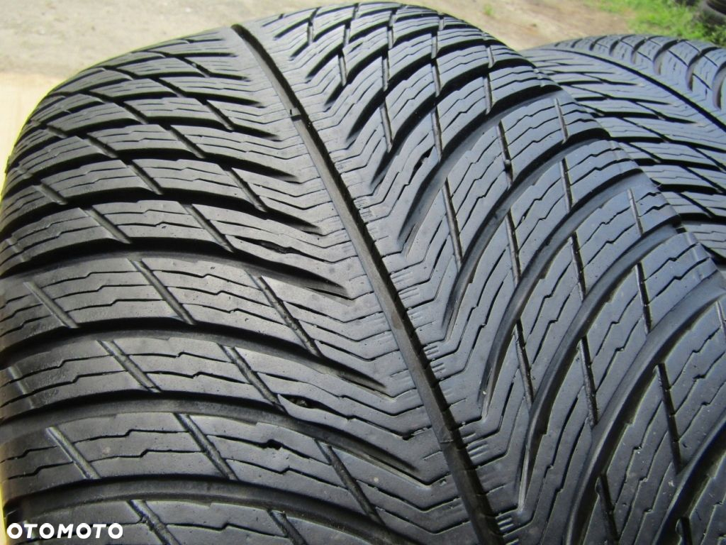 4x Felgi Koła 18 Volvo S40 V60 S90 V90 C30 S60 XC40 XC60  Opony 245/45 18 - 13