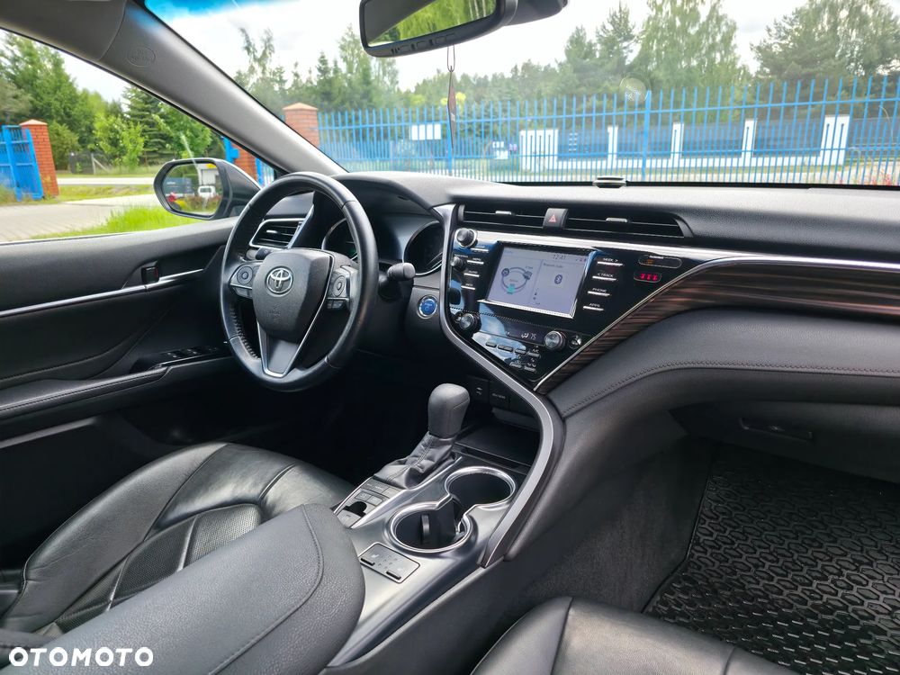 Toyota Camry 2.5 Hybrid Prestige CVT - 8