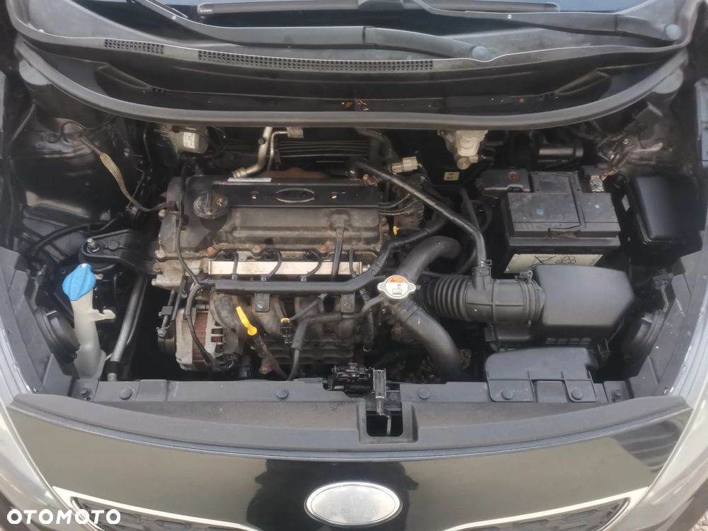 Kia Rio 1.2 Attract - 14